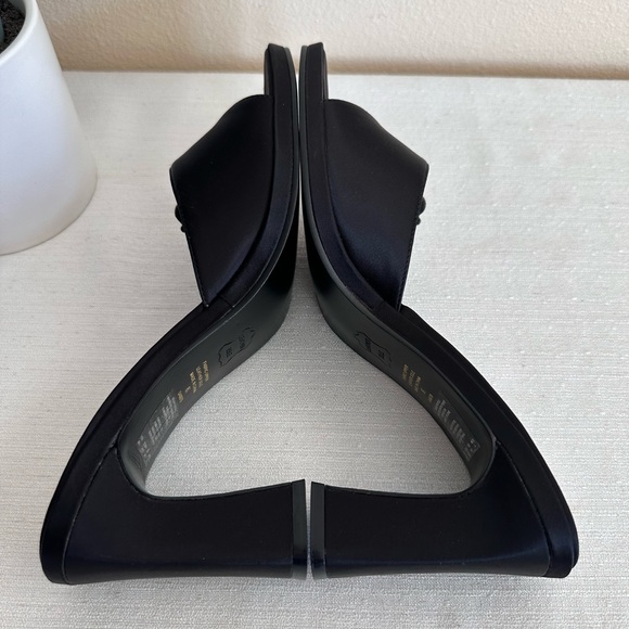 Kenneth Unlisted Cole Black Satin Jeweled Heeled Slip On Sandals Women’s 8.5 - Picture 8 of 12